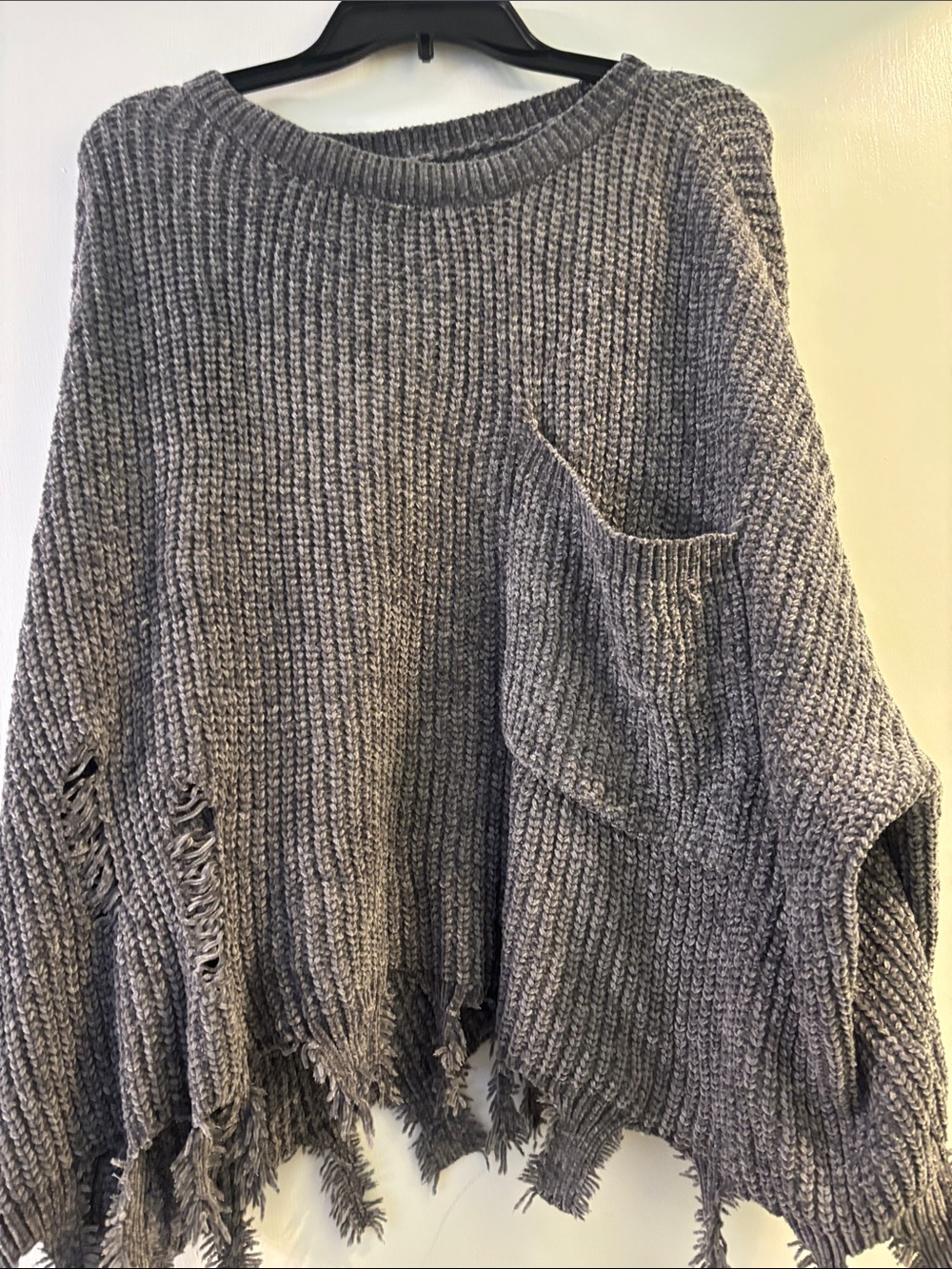 Distressed Pocket Crew Sweater - Gray